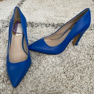 New with tags. A few minor scratches and scuffs as shown in pics. Never worn